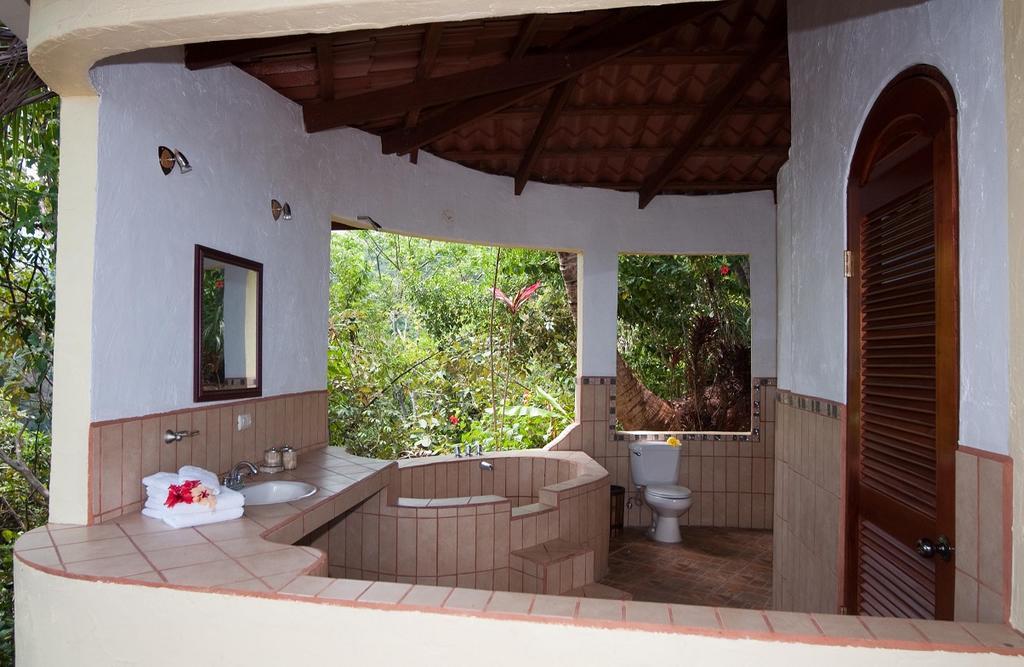 Lagunavista Villas Carate 외부 사진