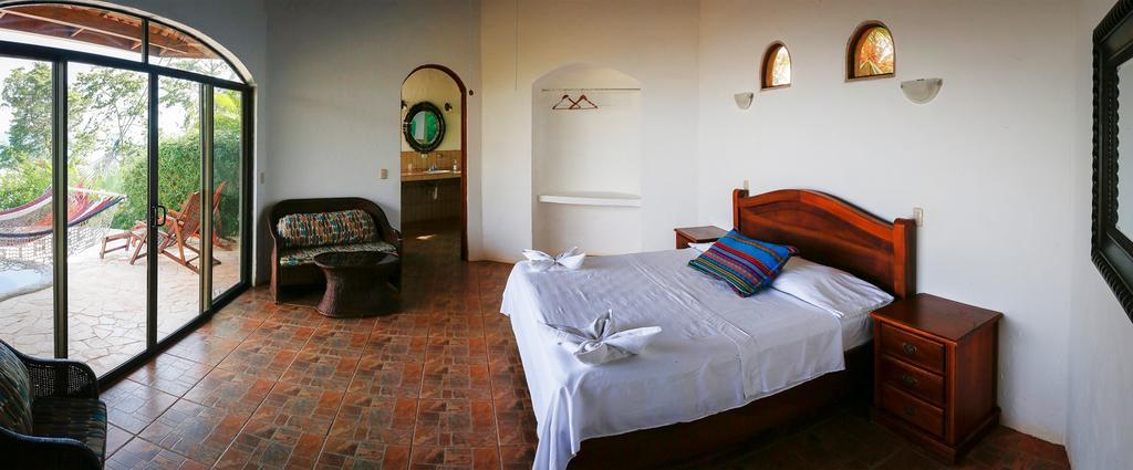 Lagunavista Villas Carate 외부 사진