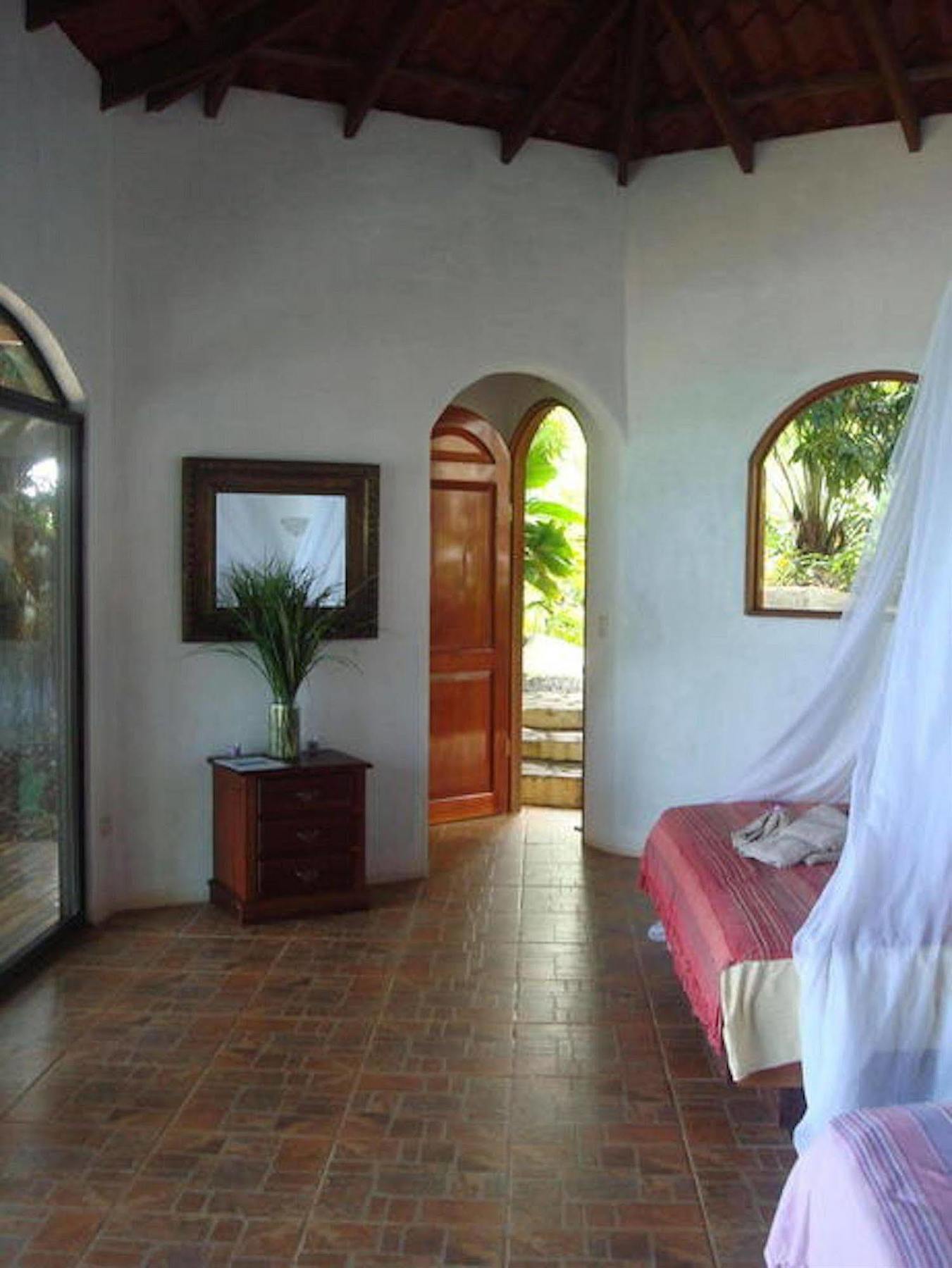 Lagunavista Villas Carate 외부 사진