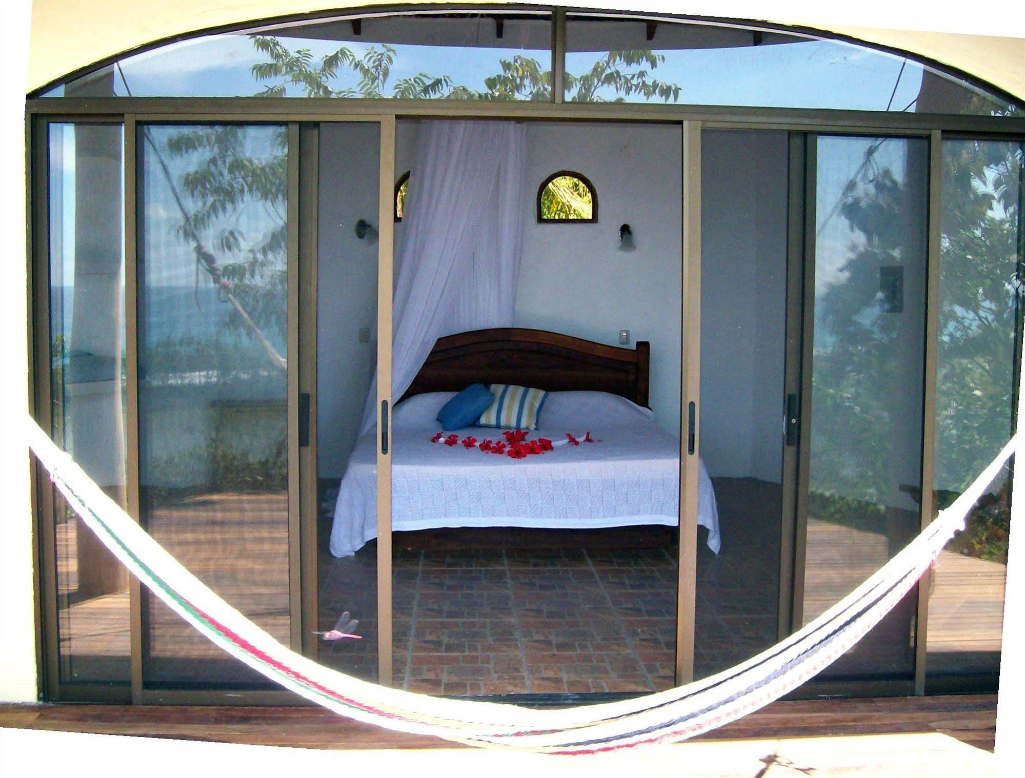 Lagunavista Villas Carate 외부 사진
